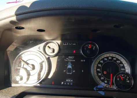 2018 Ram 1500 Lone Star 4X4 5'7 Box z USA, uszkodzony, nr VIN 1C6RR7LM6JS355949